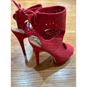 Just Fab Sexy Platform Jesadora Heeled Stiletto Shoes Red color Size 8.5 NEW. No